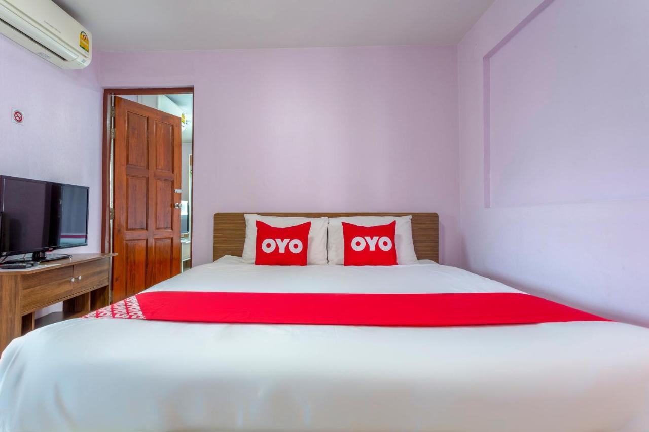 Oyo 1053 Bloom Guest House Chiang Mai Exterior foto