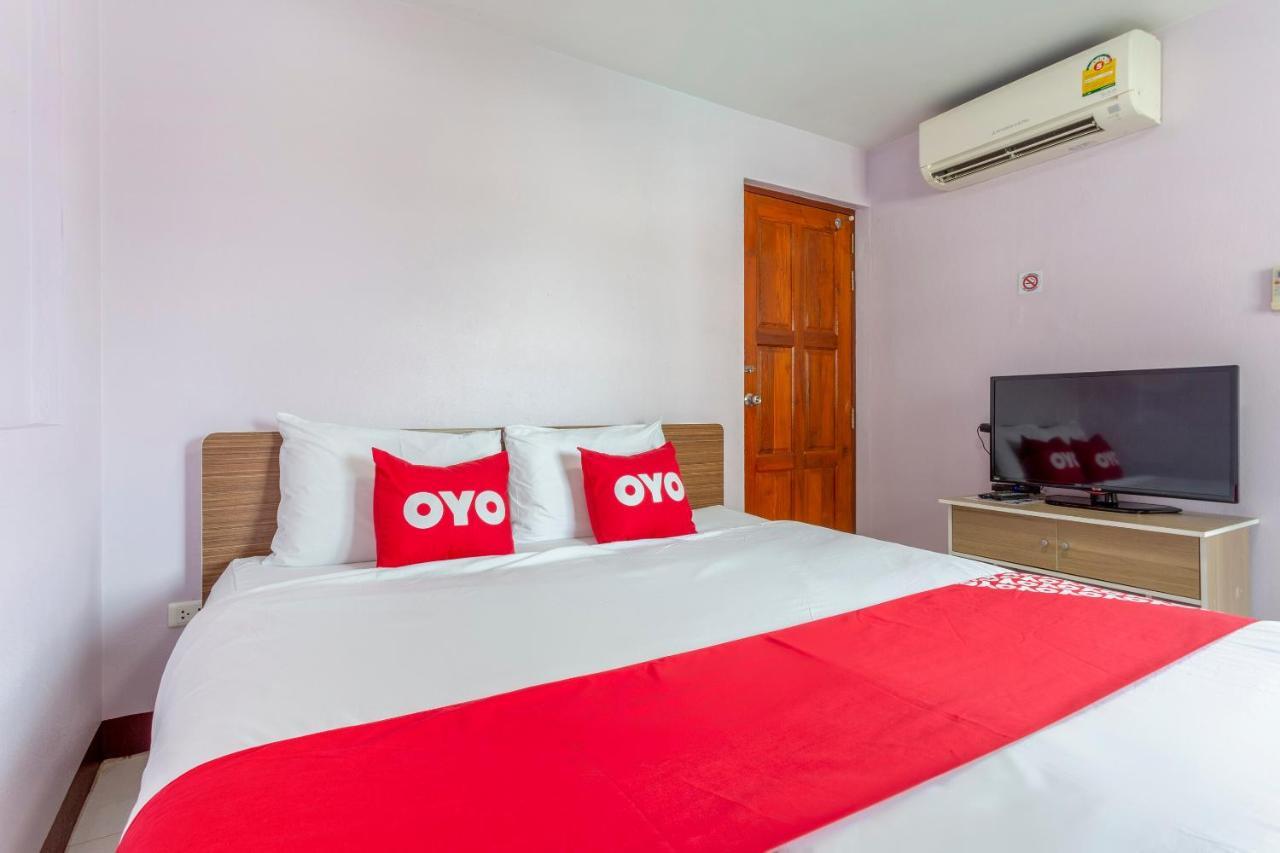 Oyo 1053 Bloom Guest House Chiang Mai Exterior foto